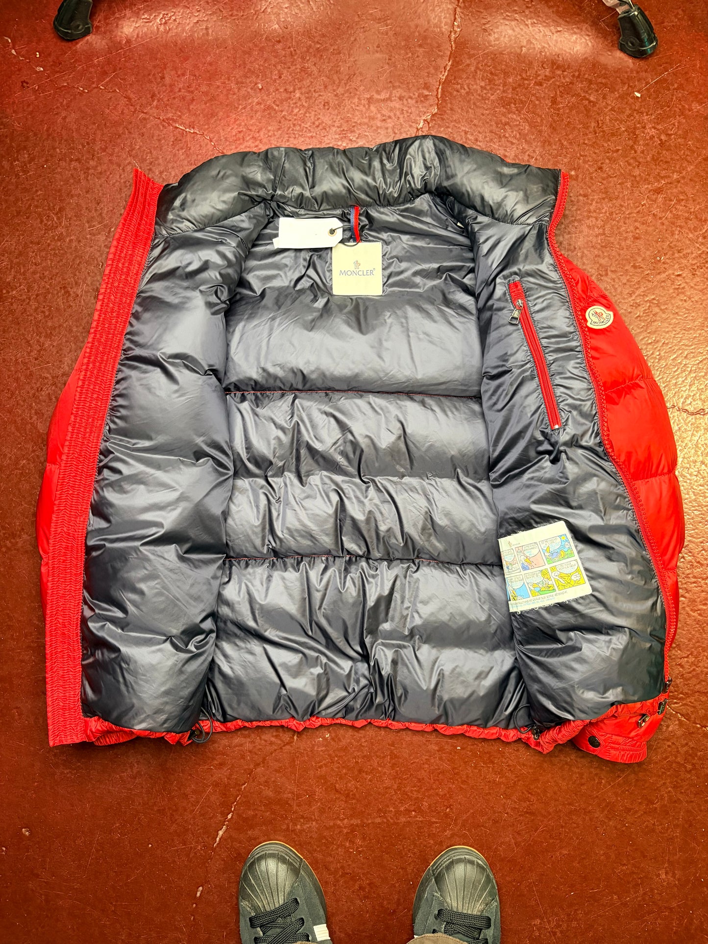 Moncler Down Jacket – Red / Black – Large