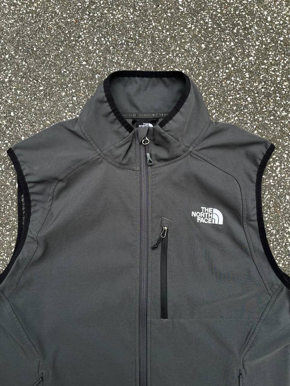 Brugt Used Windwall vest fra The north face i grå i størrelse L large