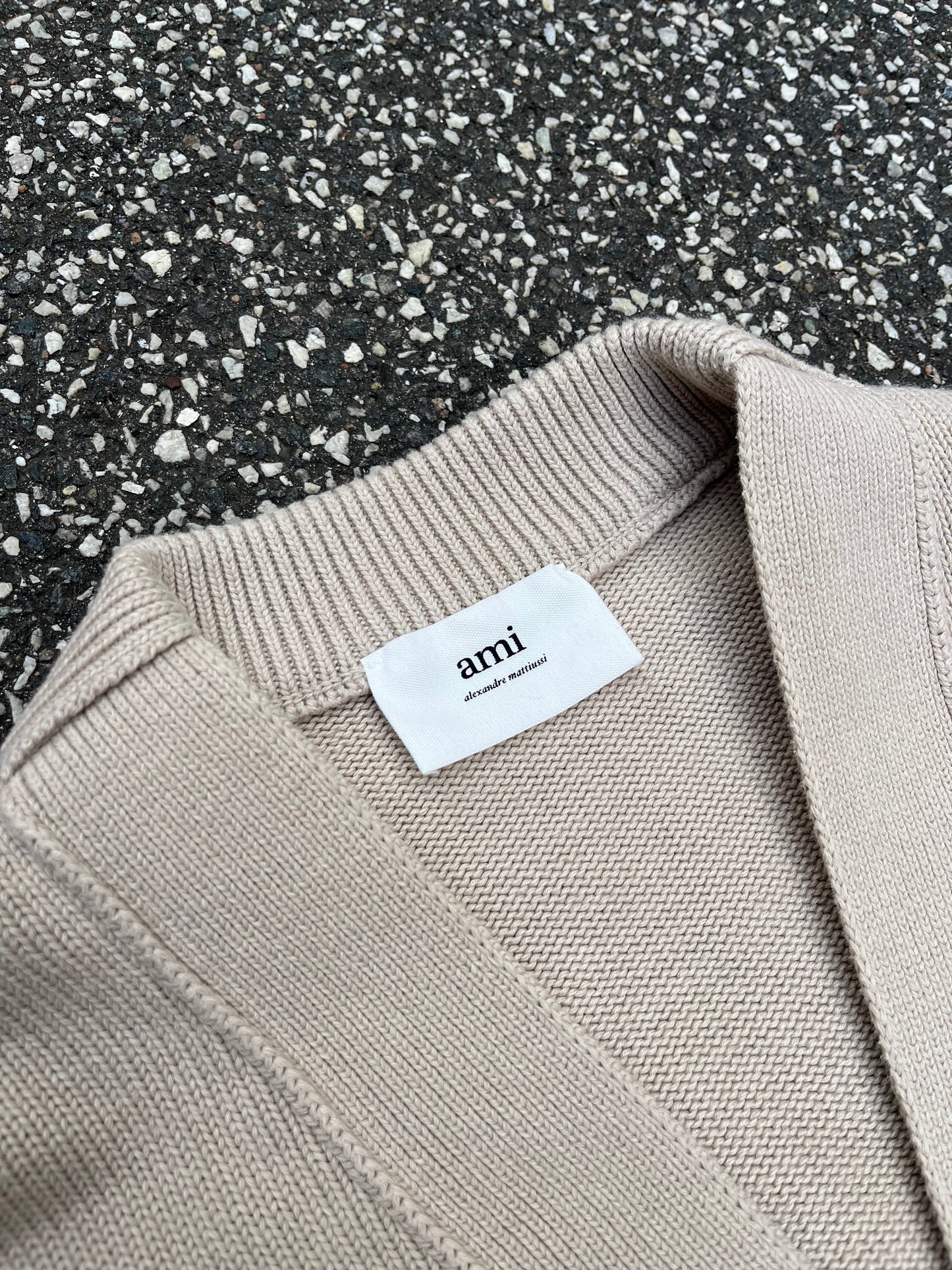 AMI Paris De Coeur Cardigan Beige, Str. L