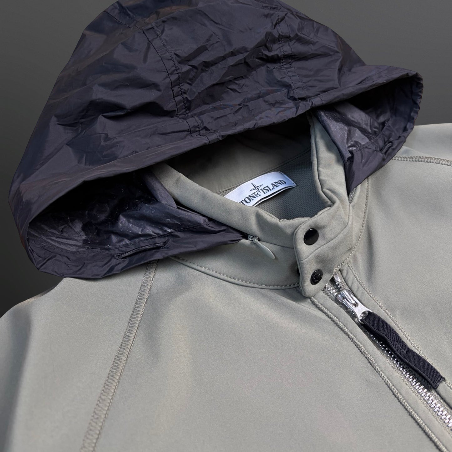 Stone Island Light Soft Shell-R Jacket – XXL (Passer XL)