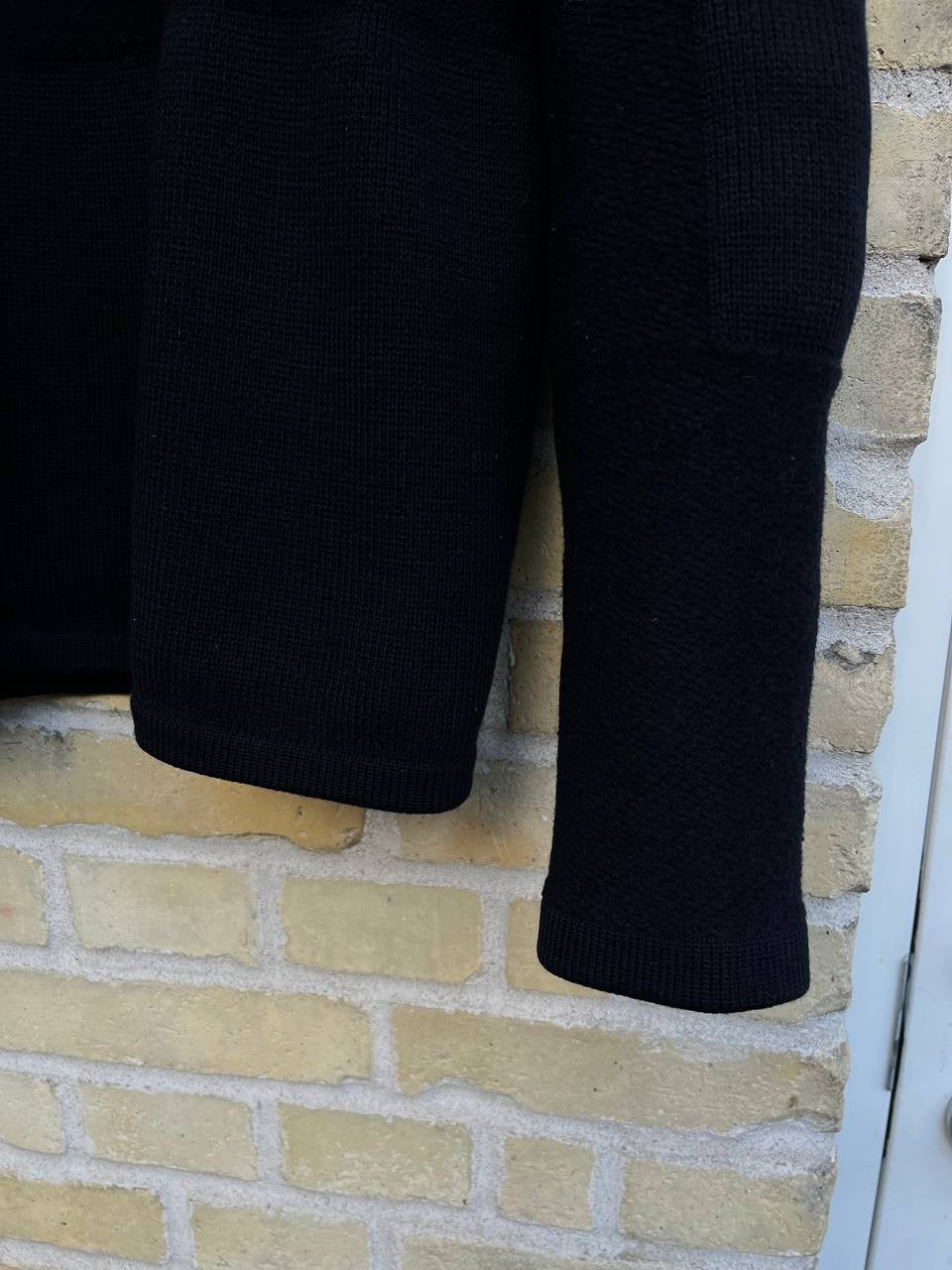 Stone Island Ghost Sweater i Uld Medium Sort Black Brugt Used