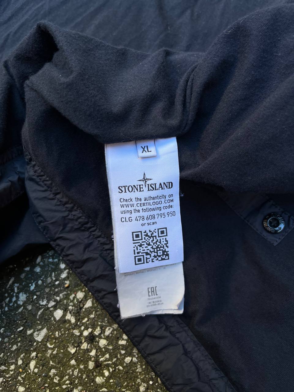 Brugt Used Stone Island jakke GARMENT DYED
CRINKLE REPS NY i mørkeblå marina blå XL 701541030