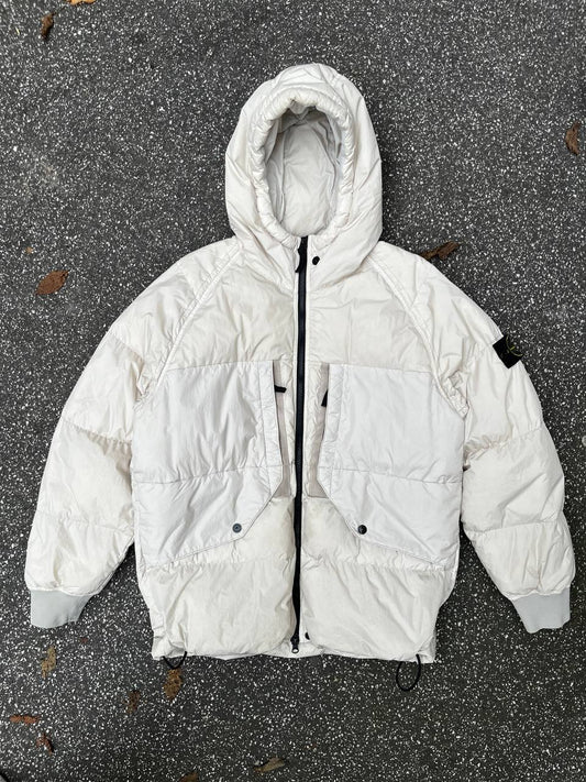 Vinterjakke dynejakke Stone Island i hvid GARMENT DYED CRINKLE
REPS R-NY DOWN i L large