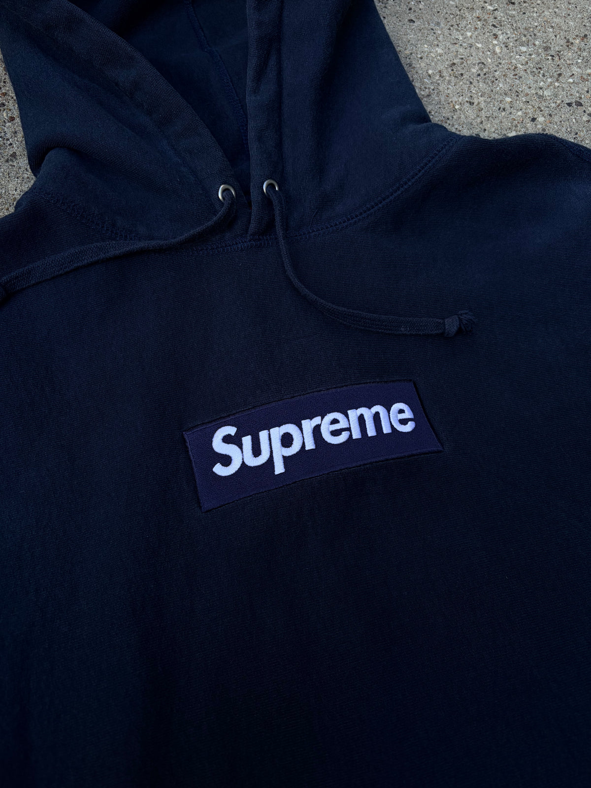 Supreme Box Logo Hoodie – Navy – Small