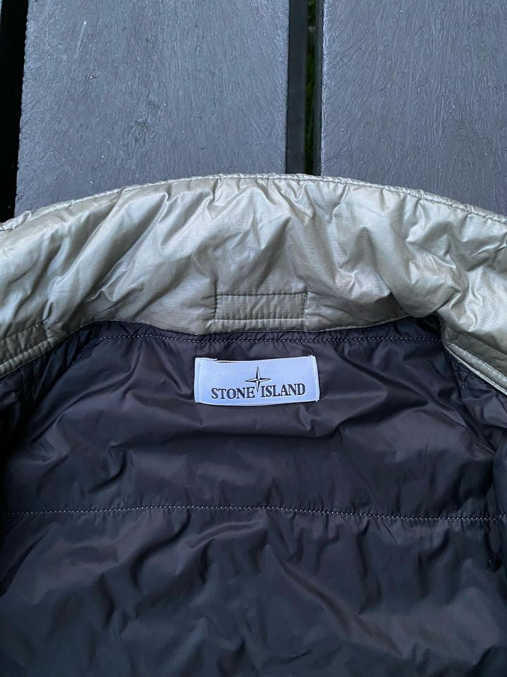 Stone Island jakke i beige /silver nylon metal Pertex Quantum jacket i L large