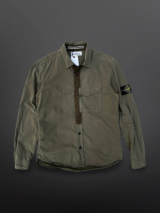Stone Island Skjorte i Grøn Khaki M Medium Vintage Brugt Used