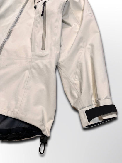 Brugt Arc’teryx Arcteryx Beta AR Gore-tex Goretex Skaljakke regnjakke vindjakke i Hvid farve M medium dame kvinde