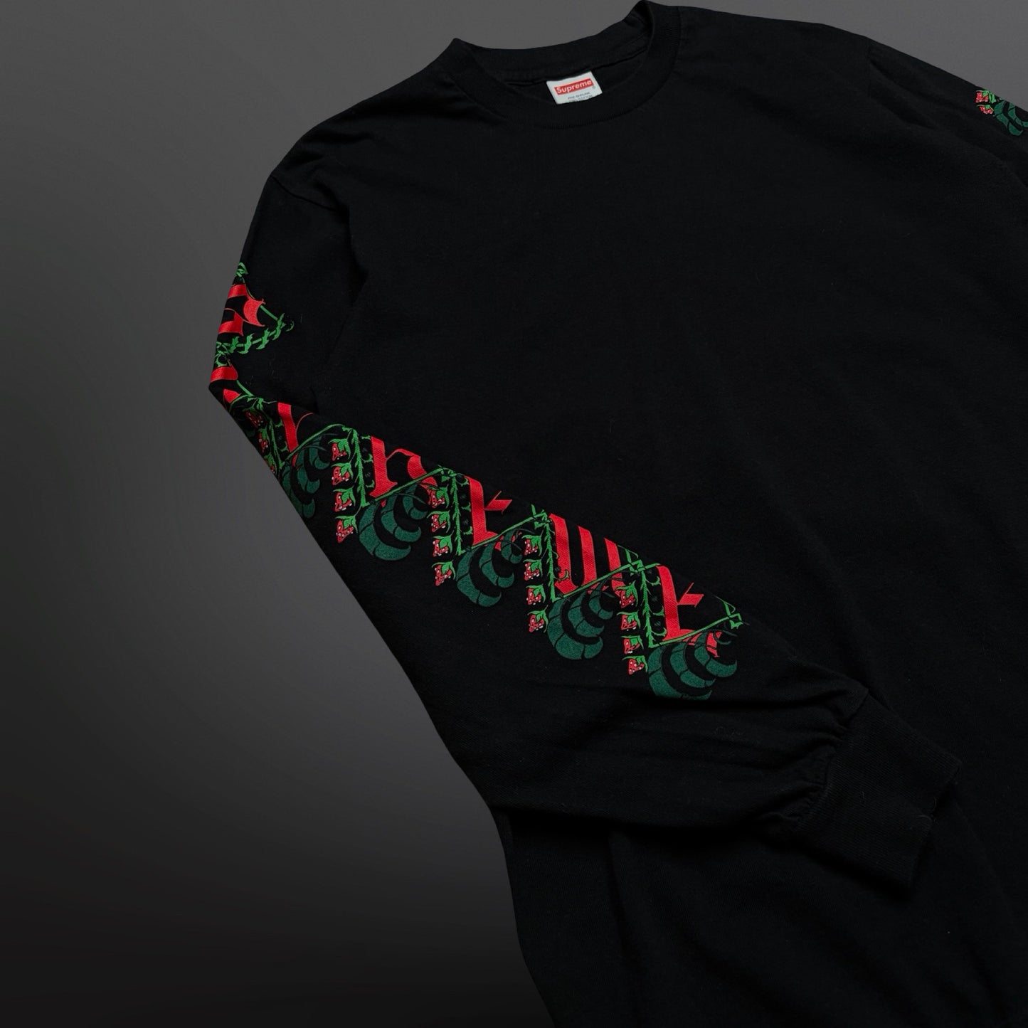 Supreme Strawberries L/S Tee Sort Small Longsleeve