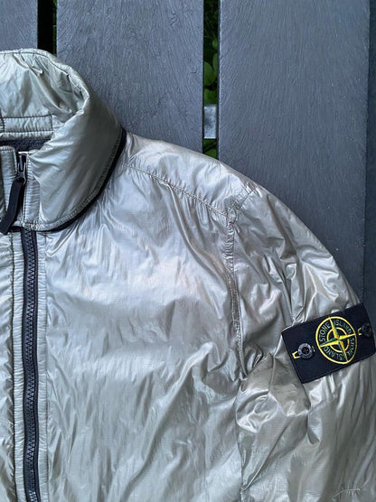 Stone Island jakke i beige /silver nylon metal Pertex Quantum jacket i L large