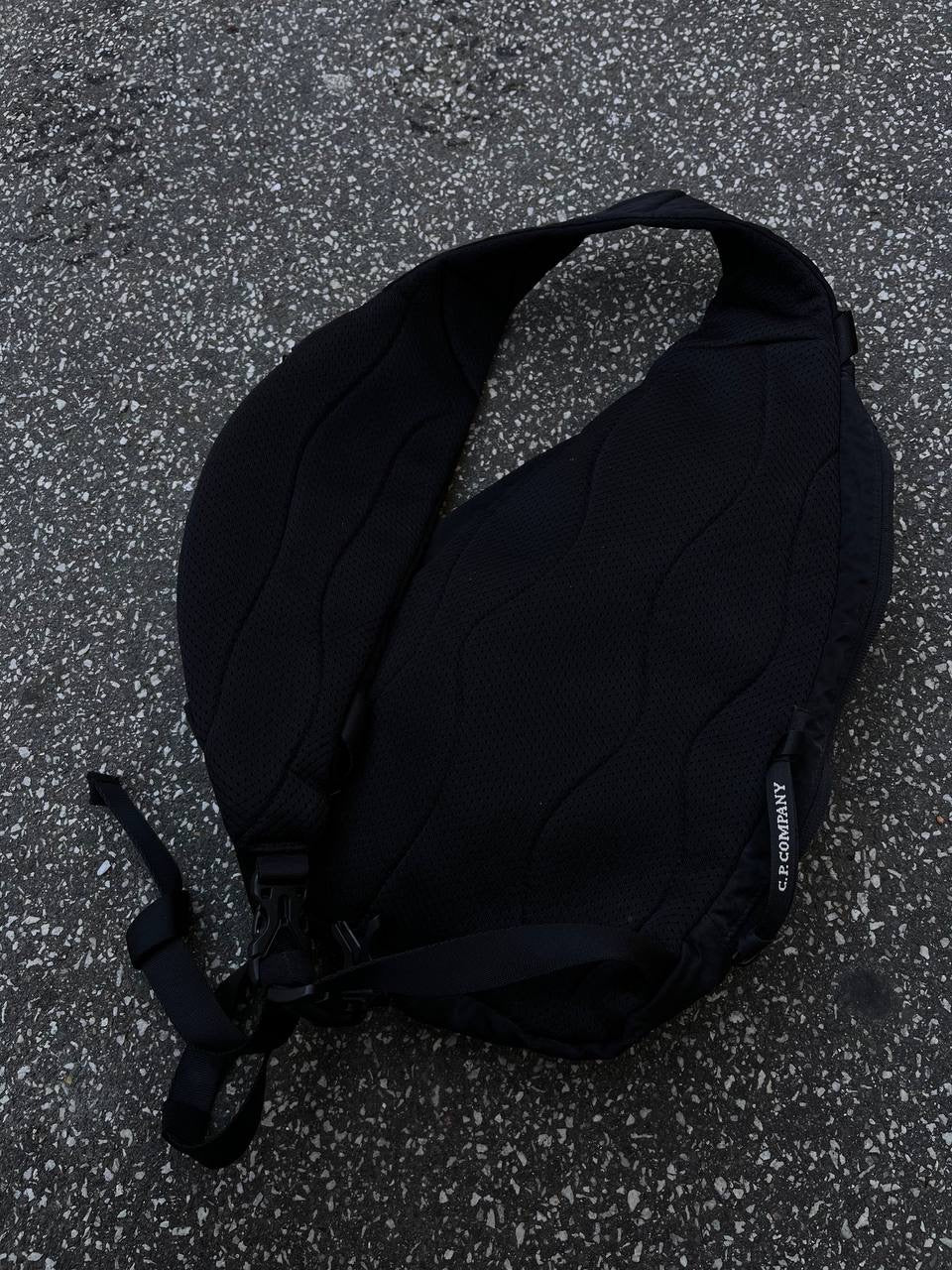 C.P. Company Sling Bag i sort One size Unisex Sort brugt