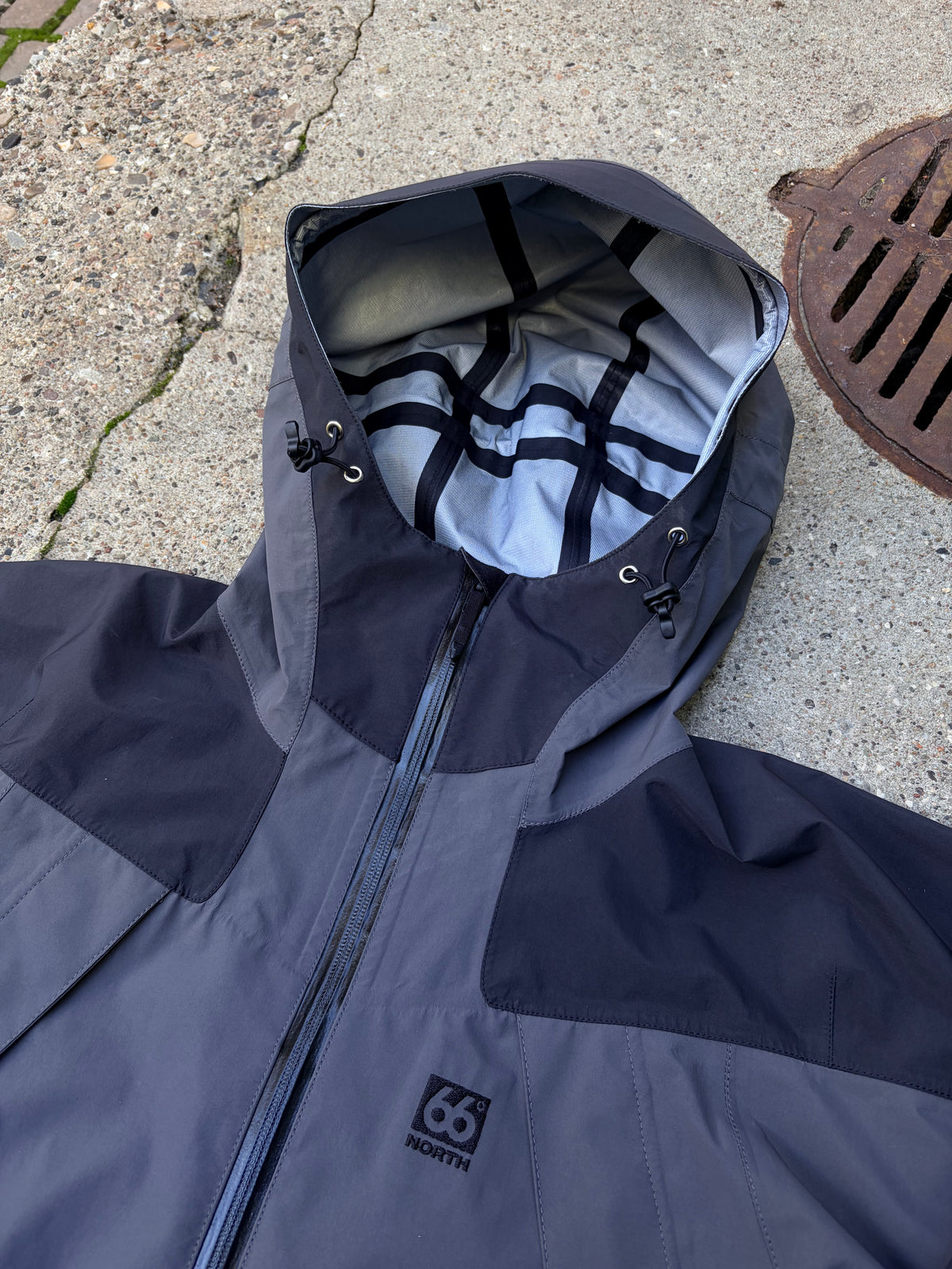 66°North Shell Jacket – Grey/Black – Size S