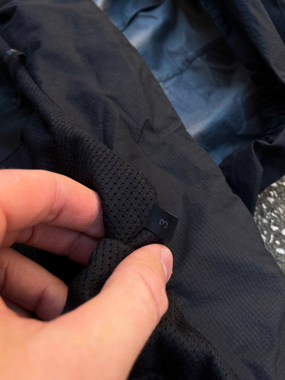 Moncler Itier Jakke i Sort Medium 3 Herre