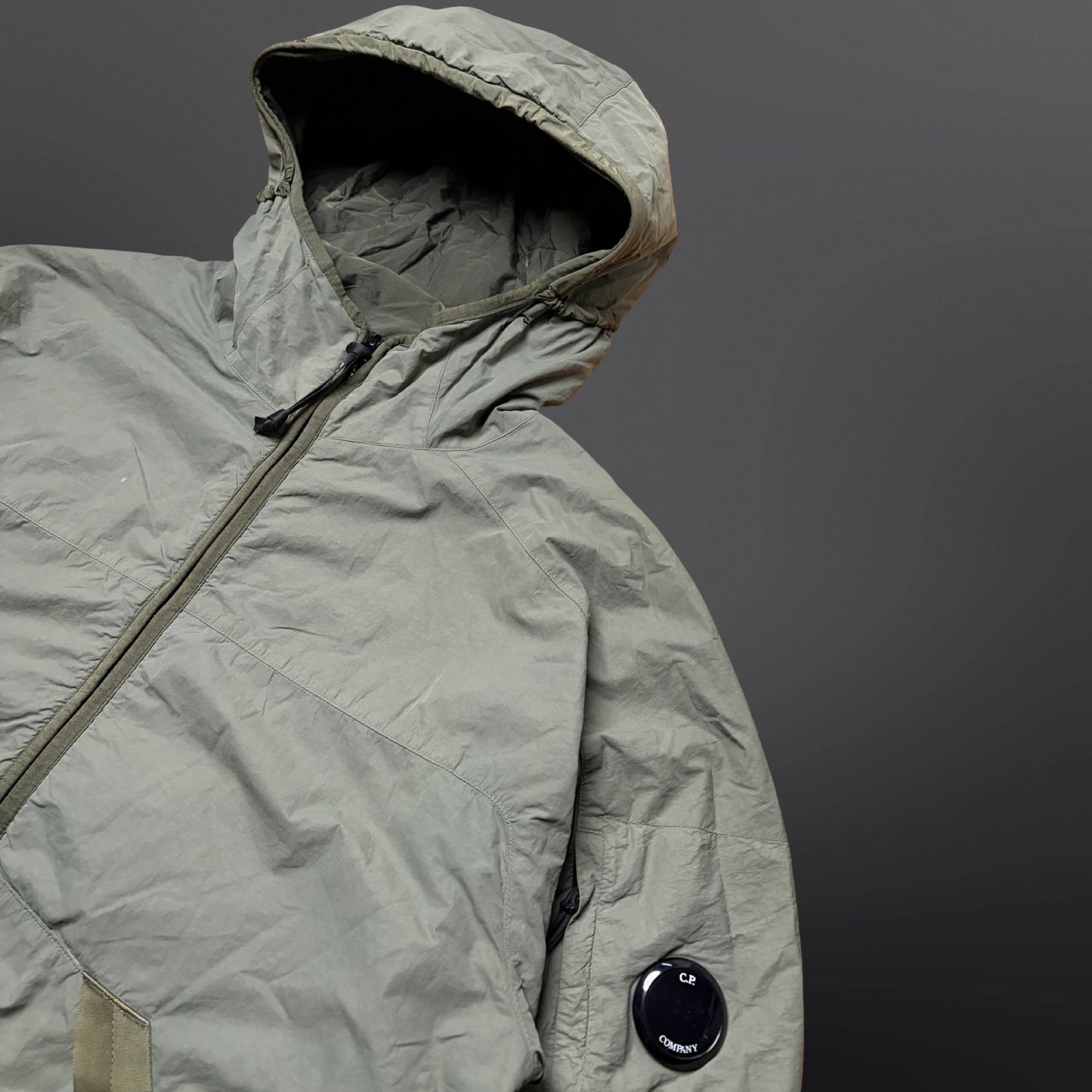 C.P. Company Flatt Nylon Hooded Jacket – Olive (54, fitter L–XL)