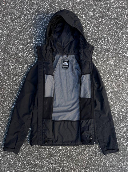 Brugt Used Regnjakke fra The North Face i sort med HyVent membran Regn og vindtæt jakke skaljakke fra The North Face i XS xsmall dame