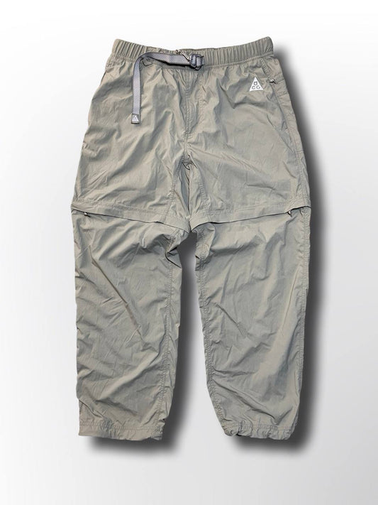 Nike ACG bukser shorts med bælte i beige i M medium mænd