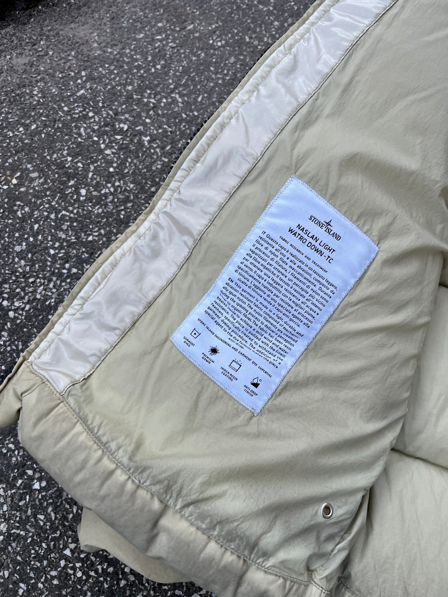 Stone Island Naslan Light Watro Down-TC Beige Str. S