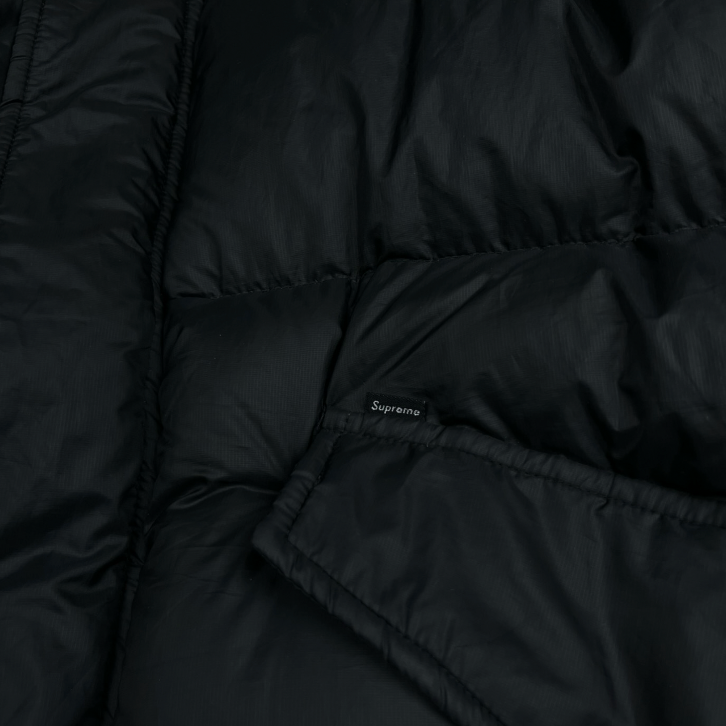 Supreme Pertex® 700-Fill Puffer Jacket – Black – Str. XL