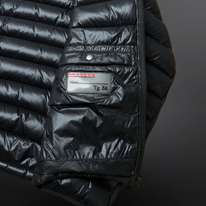 Prada Dunjakke – Sort Størrelse Large (IT Tg. 56)