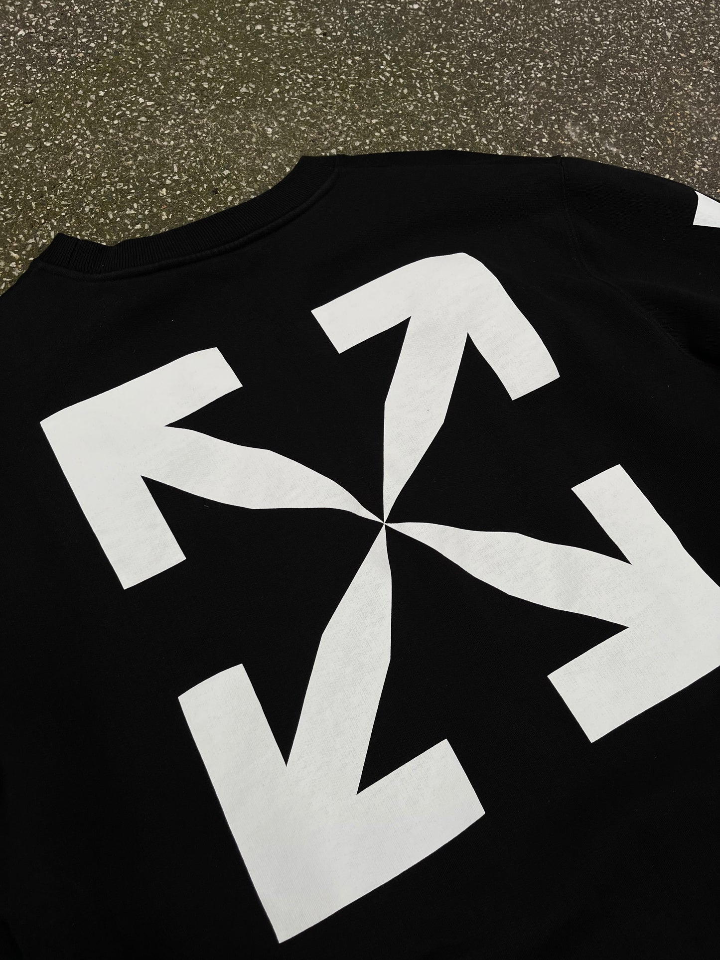 Off-White Mona Lisa Crewneck – Sort Str. XL