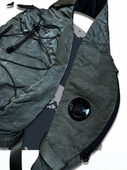 Brugt Used Sling bag C.P.Company i grøn Chrome Farve Skuldertaske i god stand