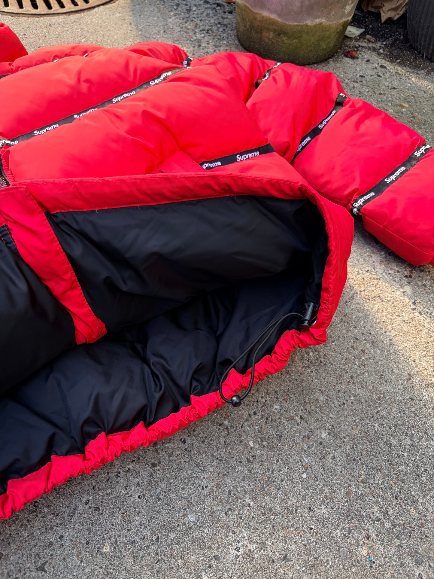 Supreme Taped Seam Puffer Jacket – Red – Large