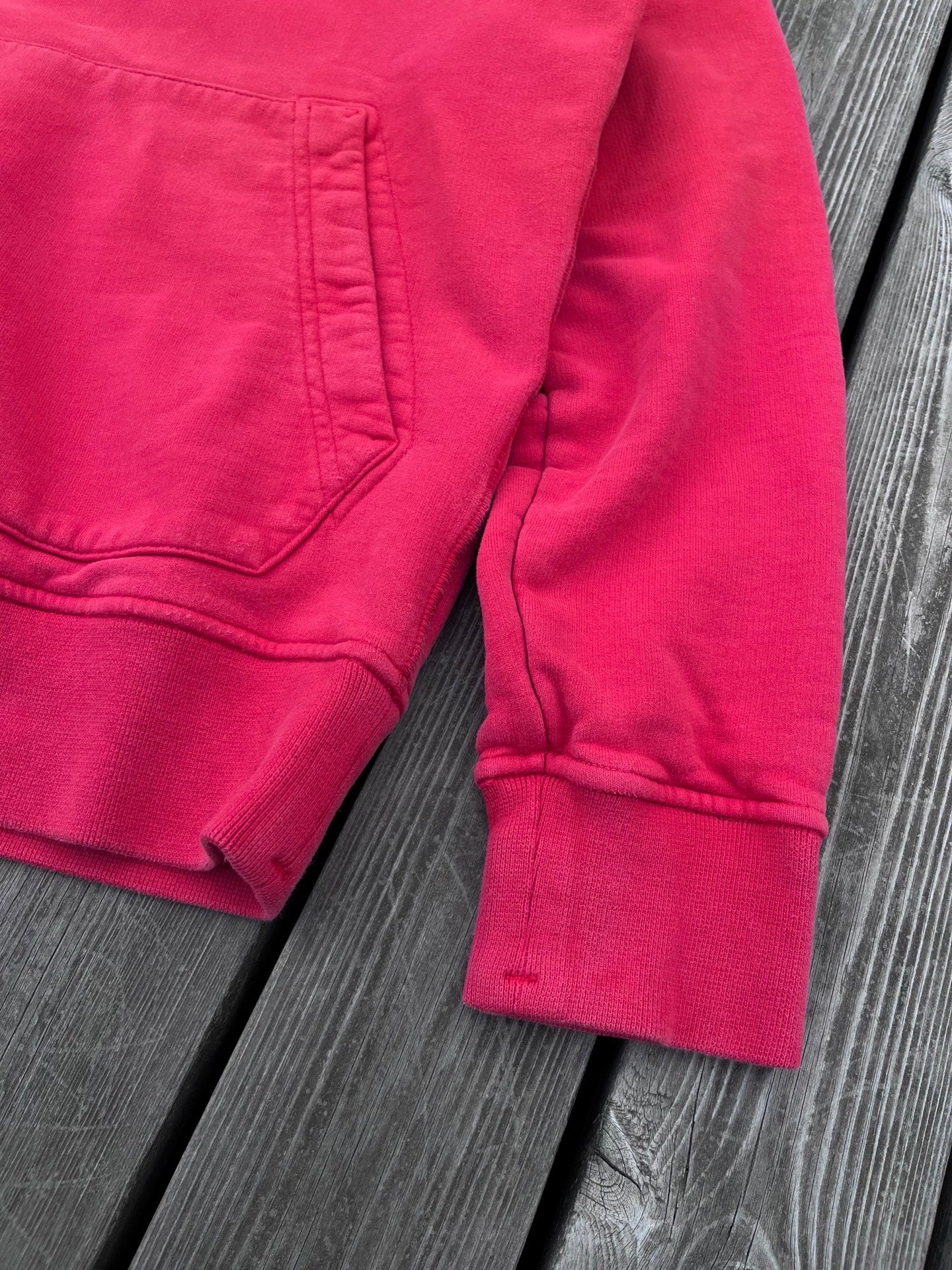 Hoodie / hættetrøje fra Stone Island i rød S Small