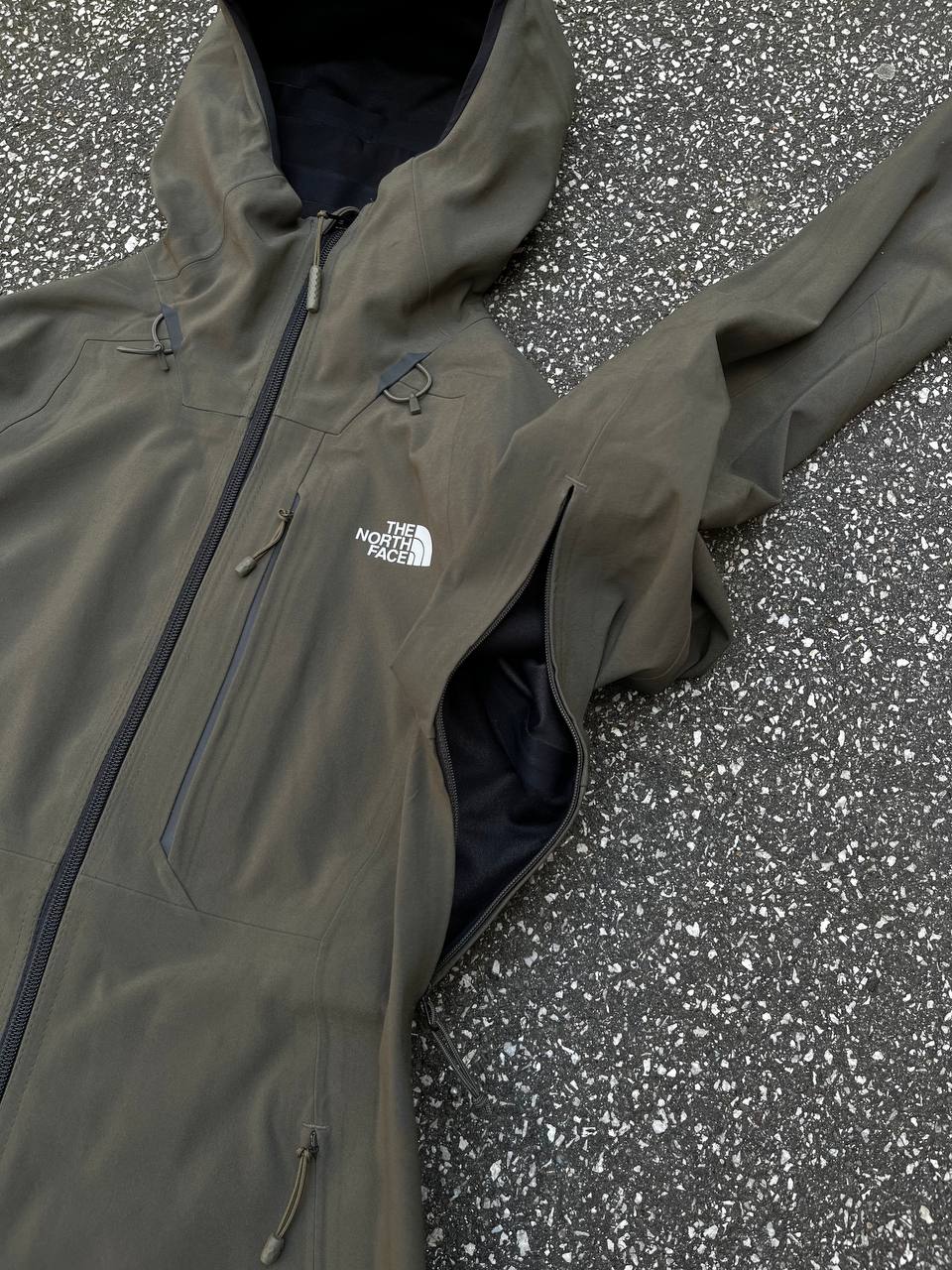 Regnjakke The North Face i grøn khaki farve med Gore-tex membran XS dame