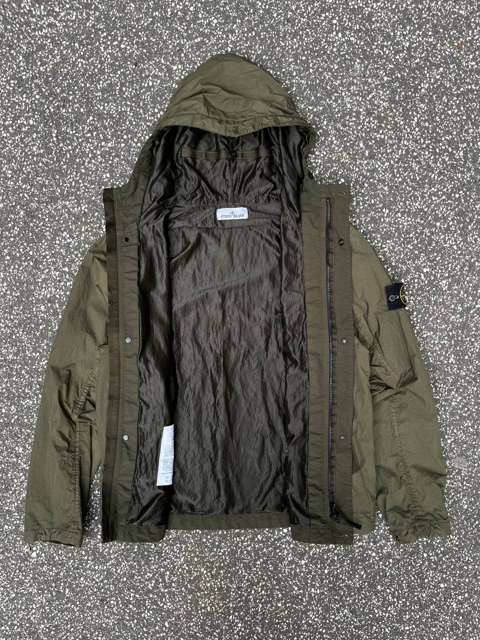 Stone Island Garment Dyed Crinkle Reps Ny Windbreaker Efterårsjakke Grøn Millitær Khaki M Medium K1S154100092 S0A23