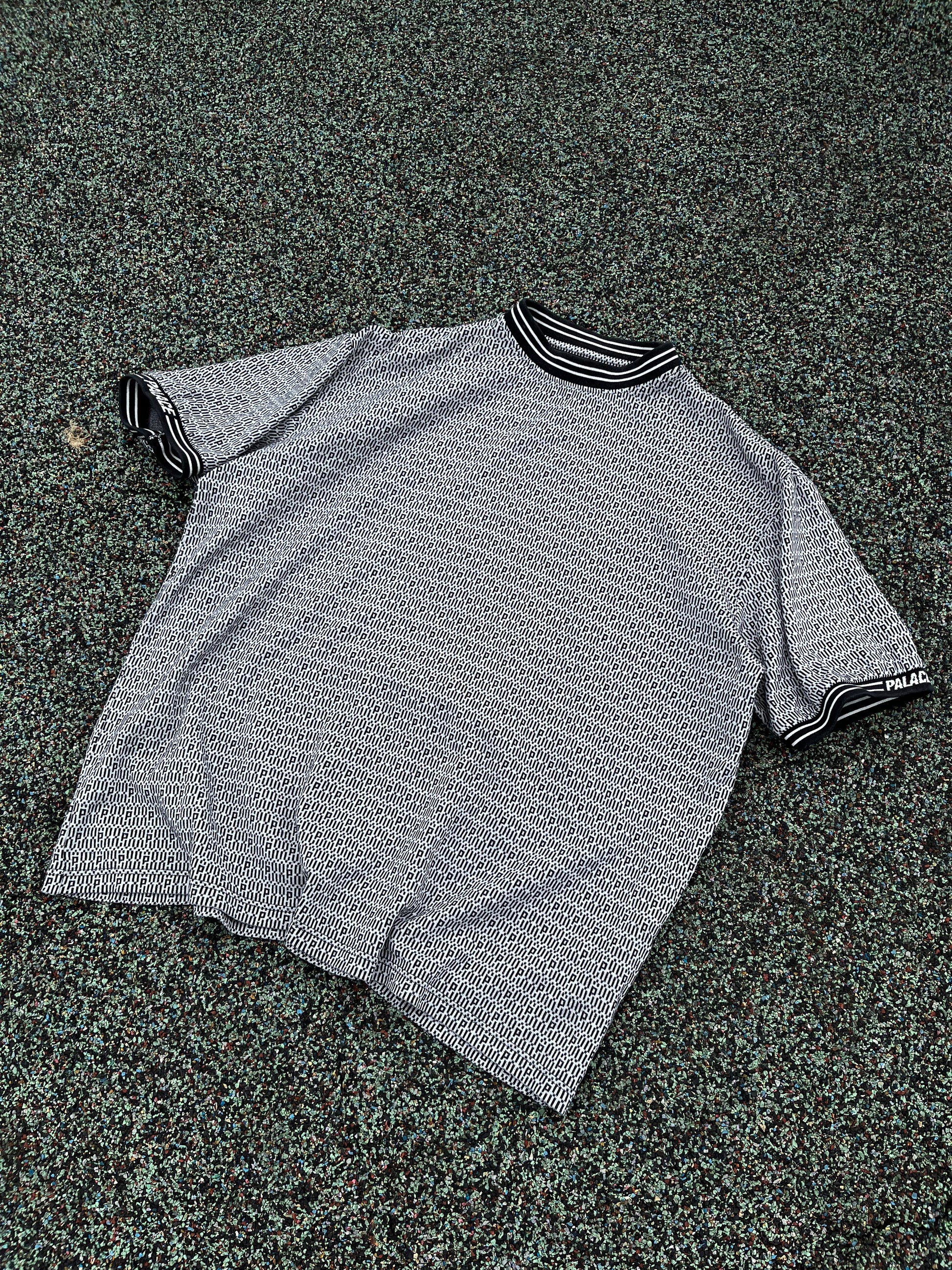 Palace t-shirt Large - supersaelger
