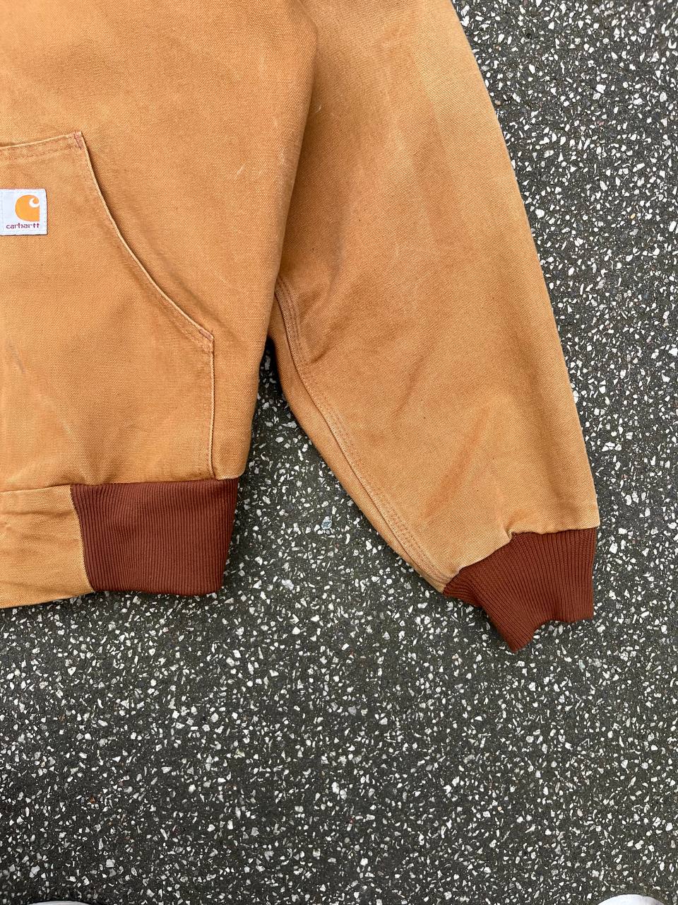 Brugt Used Vintage Carhartt Active work wear jacket Carhartt WIP i størrelse M medium i sand / brun farve made in USA