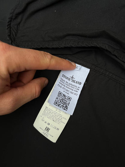 Overshirt let jakke Stone Island Shadow projekt med sort badge i Sort L large Sten Ø