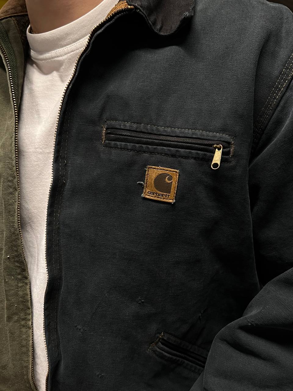 Brugt Used Vintage custom Carhartt Detroit jakke collab med (di)vision “(di)construct” i L large