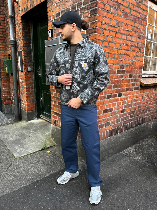 Carhartt WIP Bandana jakke i grå i L large