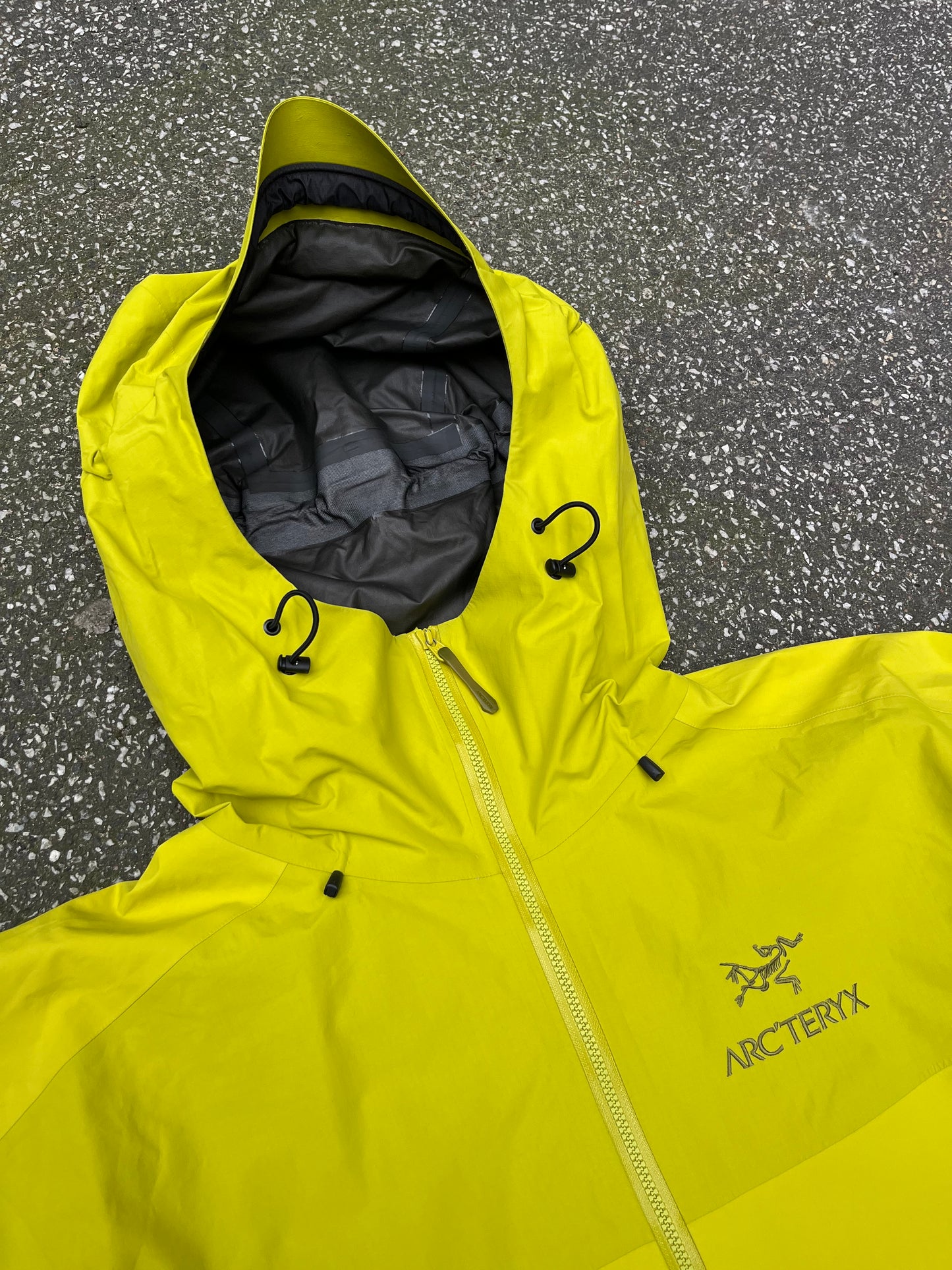 Arc’teryx Beta SL Hybrid Jacket – L Citron Yellow