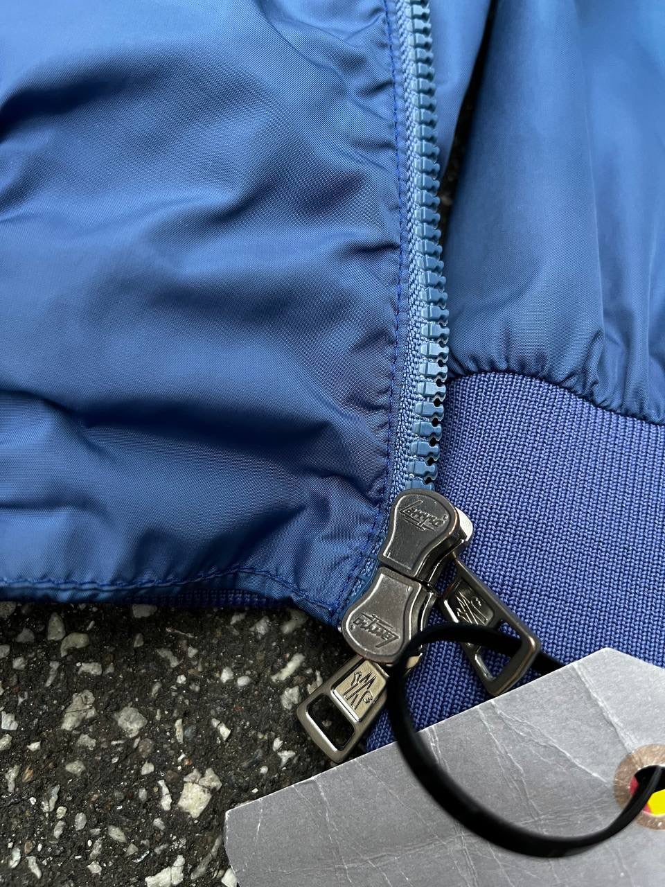 Moncler Darlan Giubbotto Jakke i Blå Large 4