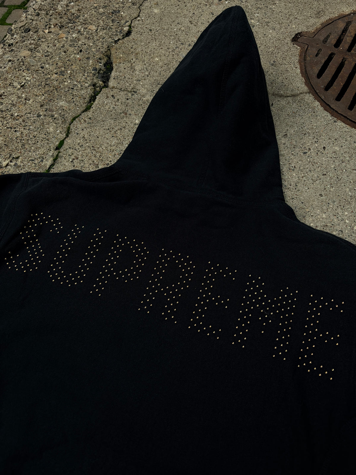 Supreme Studded Logo Hoodie – Black – Medium