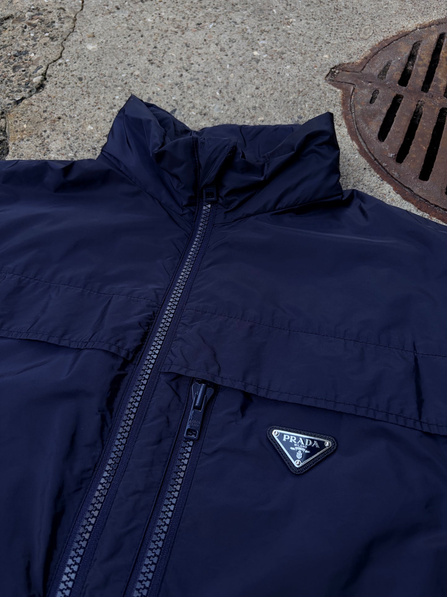Prada Nylon Utility Vest – Navy Blue – Size 52 (Fitter Large)