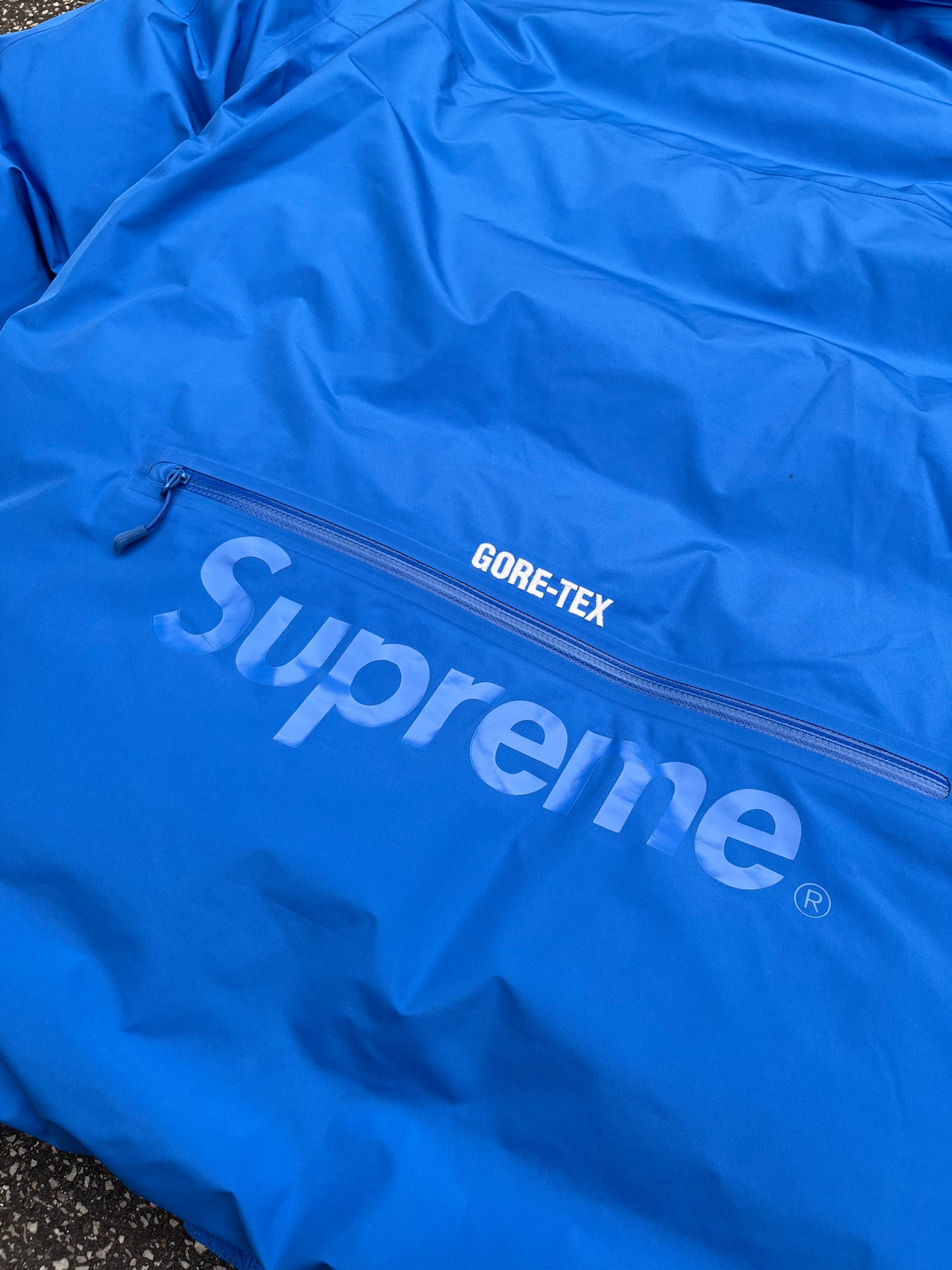 Supreme GORE-TEX 700-Fill Down Parka Blue, Str. M