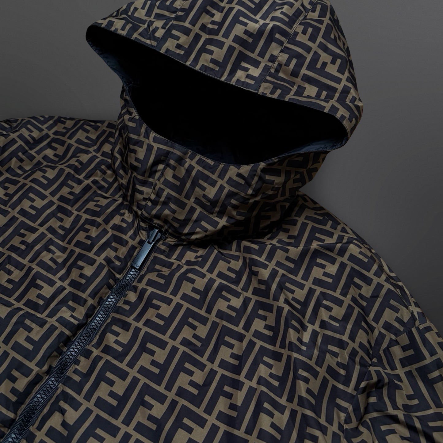 Fendi Reversible Puffer Jacket – AW20 (Str. 52 / Large)