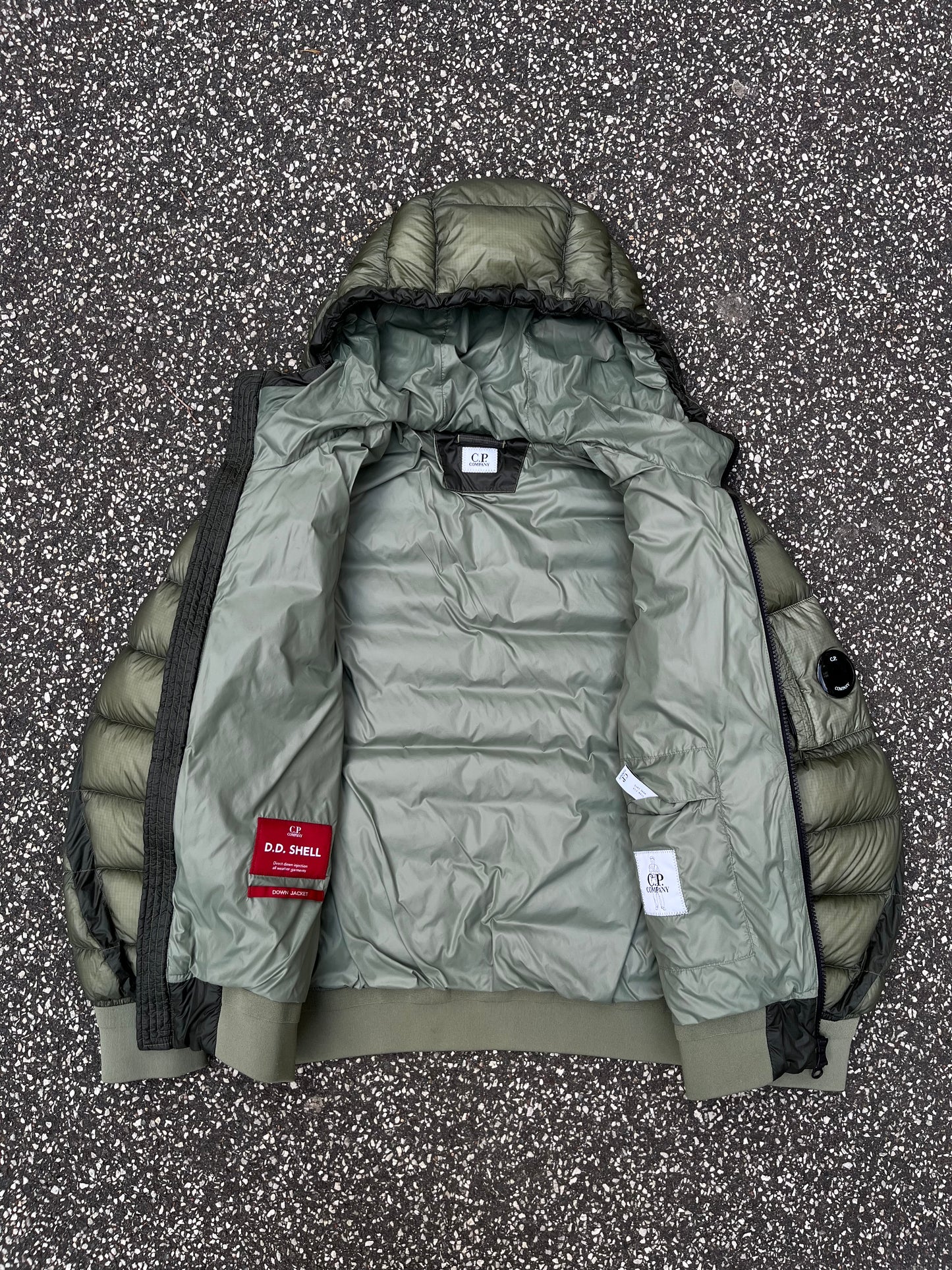C.P. Company D.D. Shell Down Jacket Olive / Bombay Green, Str. XS – Fitter Small