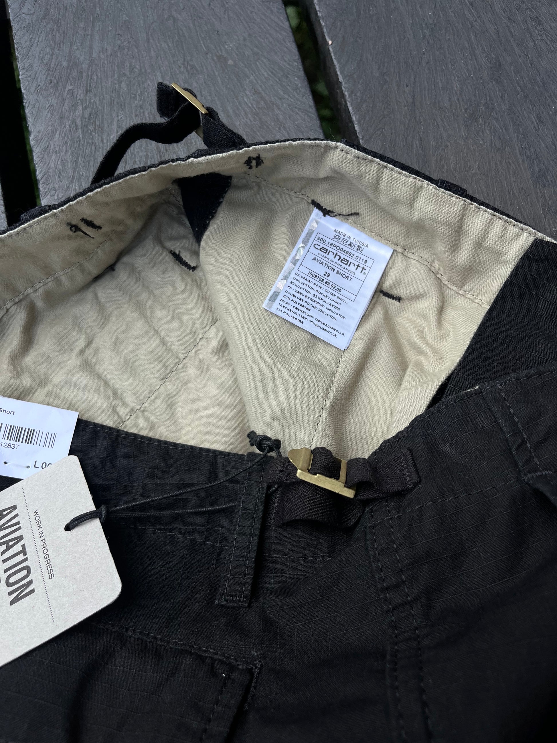 AVIATION short fra Carhartt WIP W29 - supersaelger