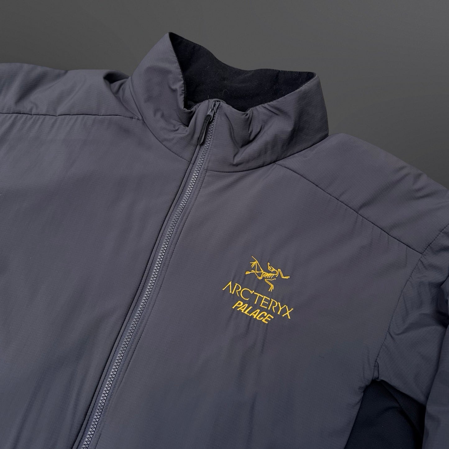Palace x Arc’teryx LT Jacket – Grey / Black – Medium