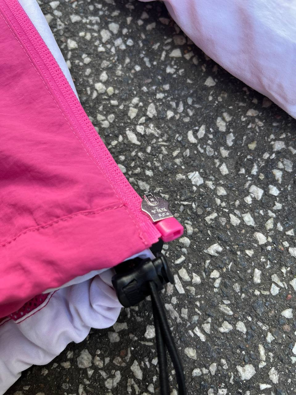 Corteiz Rose Pink Taille International M Medium Windbreaker Sommerjakke Rose Hvid White