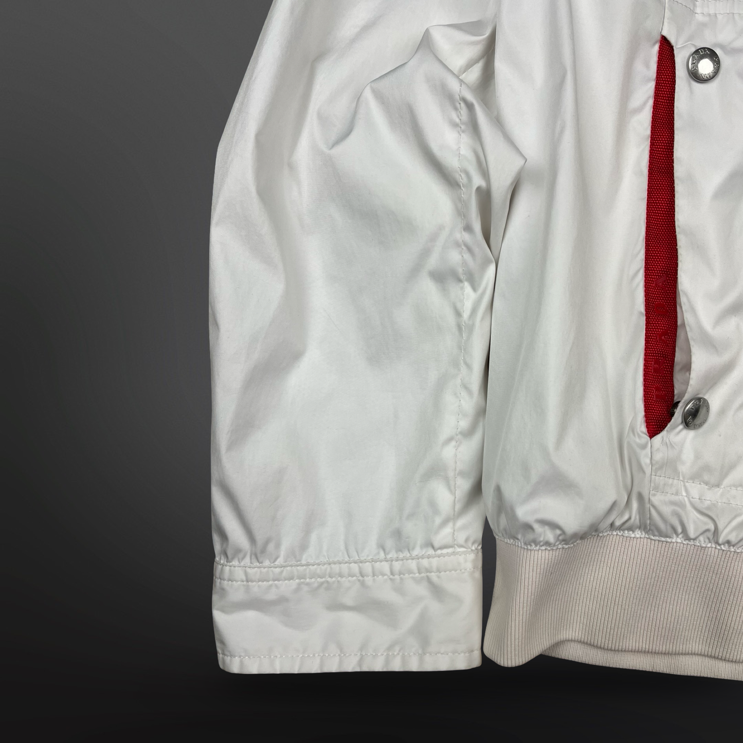 Prada Nylon Jacket – Hvid – Str. Large (Art. SGV862)