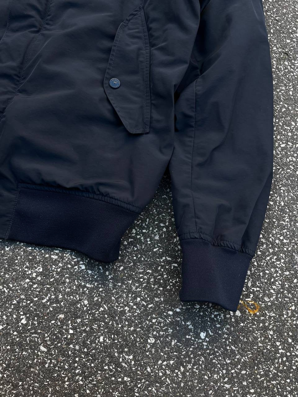 Stone Island Vindjakke i Mørkeblå Large Micro Reps Brugt used