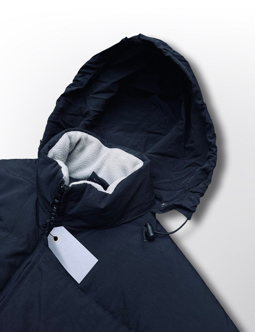 Brugt Used Vintage Nike vinter jacket puffer L large i sort med elastik i bunden og med hætten