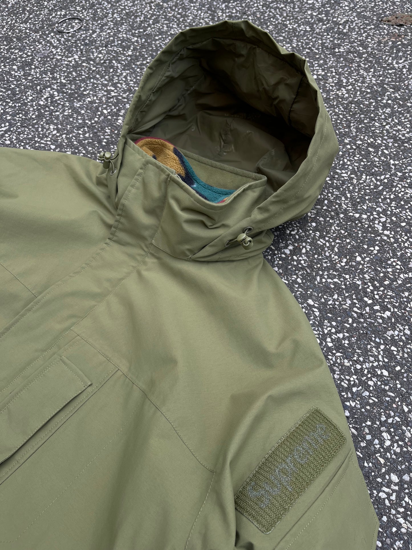 Supreme GORE-TEX Mountain Parka Olive / Camo Fleece S Small