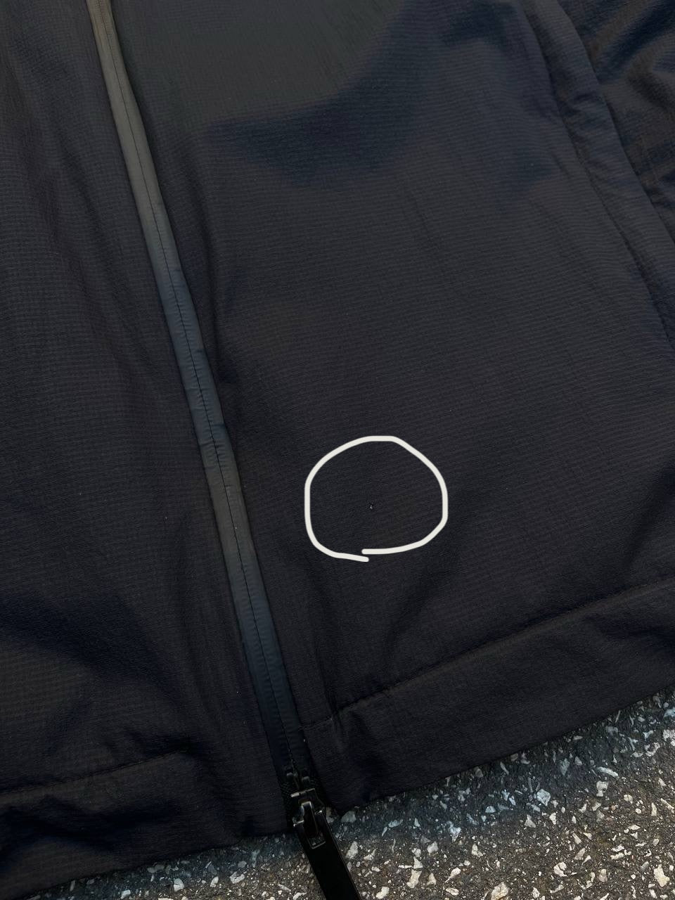 Moncler Itier Jakke i Sort Medium 3 Herre
