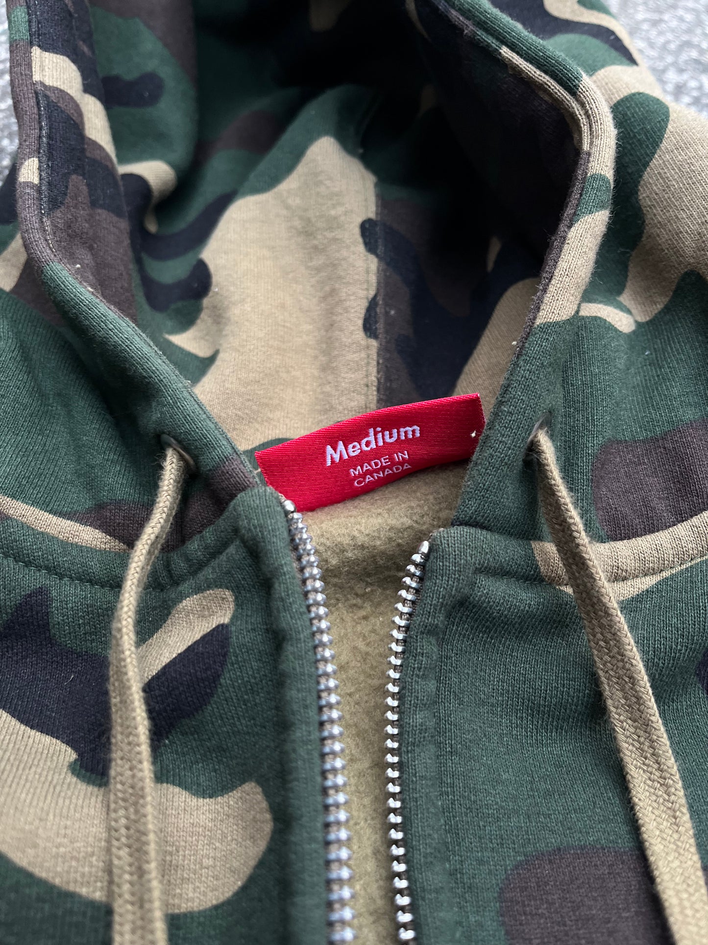 Supreme Collegiate Applique Zip Up Hoodie – Camo – Str. M Medium