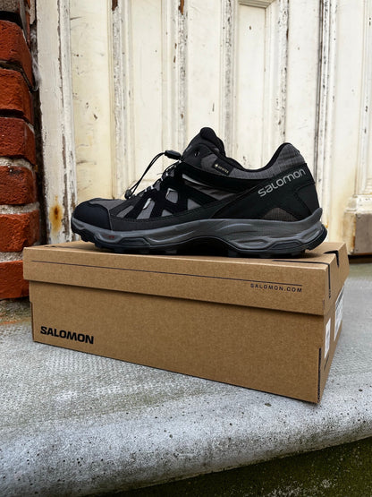 Brugte Hiking sko / vandre sneakers fra Salomon i sort med Gore-tex 44